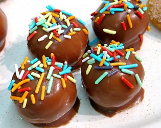 Kinder- Marzipan- Pralinen